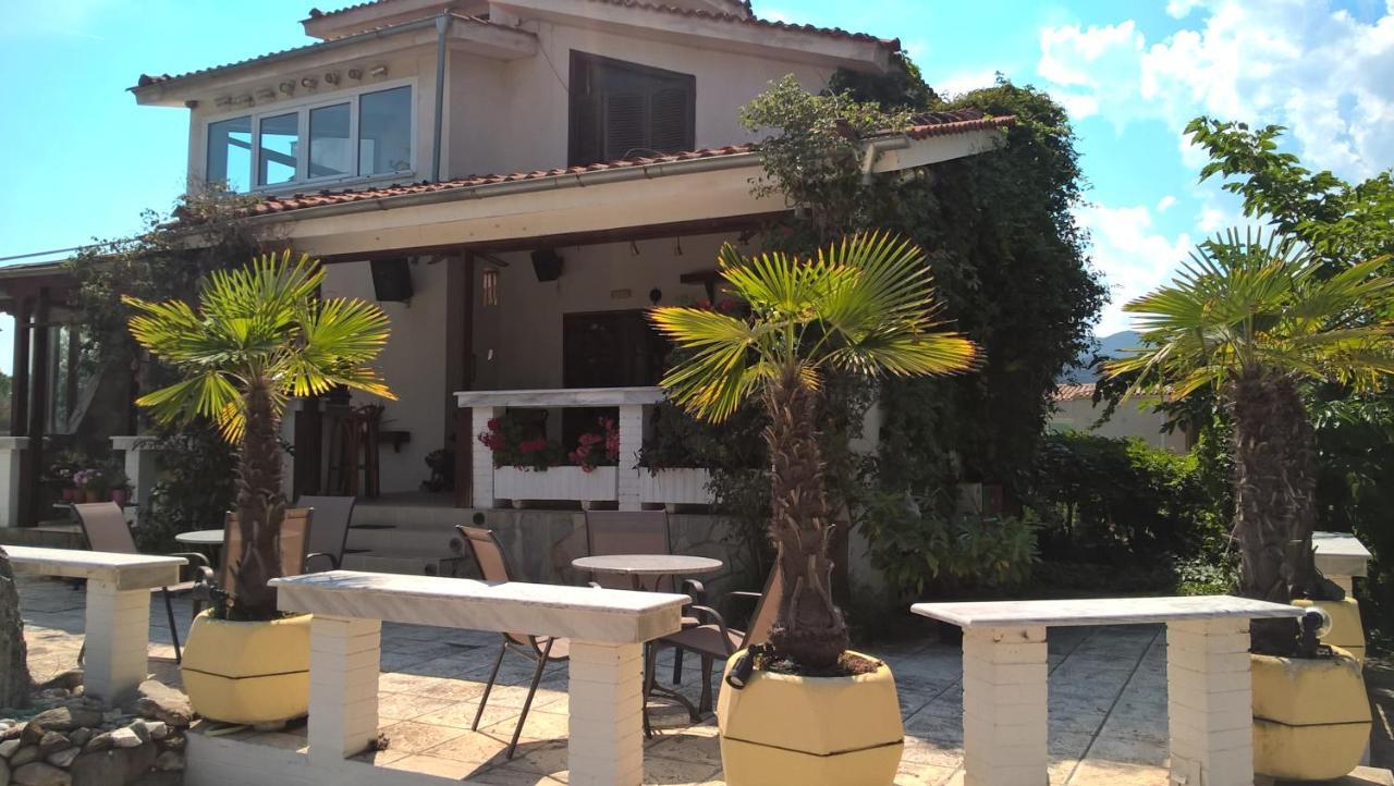 Cavo Paradiso Villa Aszproválta Kültér fotó