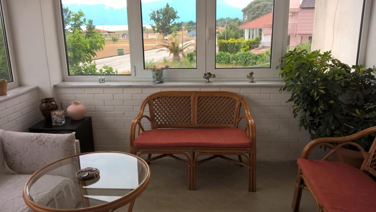 Cavo Paradiso Villa Aszproválta Kültér fotó